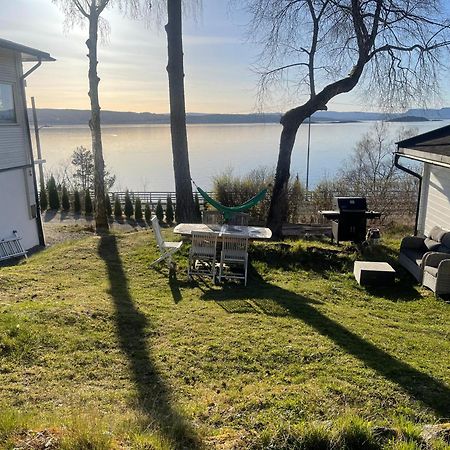 Nice Apartment With1 Bedroom Separate Living Room With A Sofa Bed And A Tiny Kitchen A Bathroom Located In Nordstrand Near By The Sea For 3 Guests With A Garden And Grill 5 Extra Guests With Extra Cost In The Cabin With Sea View Just Outside The Apar Oslo Luaran gambar