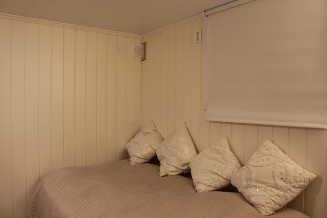 Nice Apartment With1 Bedroom Separate Living Room With A Sofa Bed And A Tiny Kitchen A Bathroom Located In Nordstrand Near By The Sea For 3 Guests With A Garden And Grill 5 Extra Guests With Extra Cost In The Cabin With Sea View Just Outside The Apar Oslo Luaran gambar