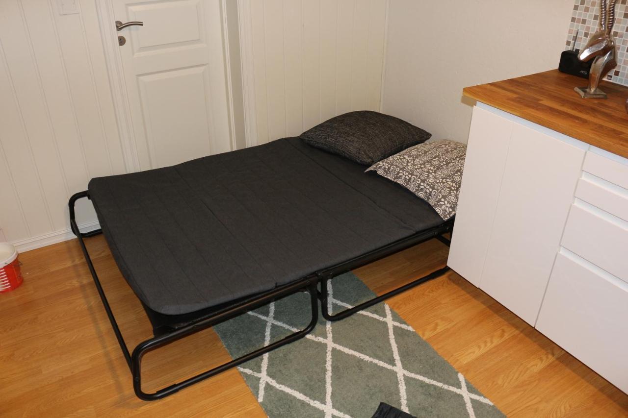 Nice Apartment With1 Bedroom Separate Living Room With A Sofa Bed And A Tiny Kitchen A Bathroom Located In Nordstrand Near By The Sea For 3 Guests With A Garden And Grill 5 Extra Guests With Extra Cost In The Cabin With Sea View Just Outside The Apar Oslo Luaran gambar