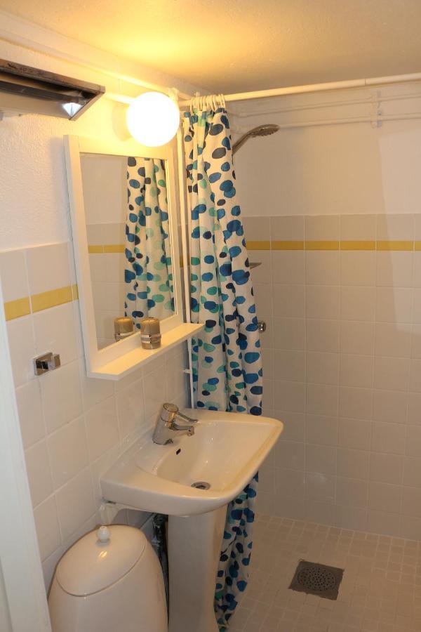 Nice Apartment With1 Bedroom Separate Living Room With A Sofa Bed And A Tiny Kitchen A Bathroom Located In Nordstrand Near By The Sea For 3 Guests With A Garden And Grill 5 Extra Guests With Extra Cost In The Cabin With Sea View Just Outside The Apar Oslo Luaran gambar