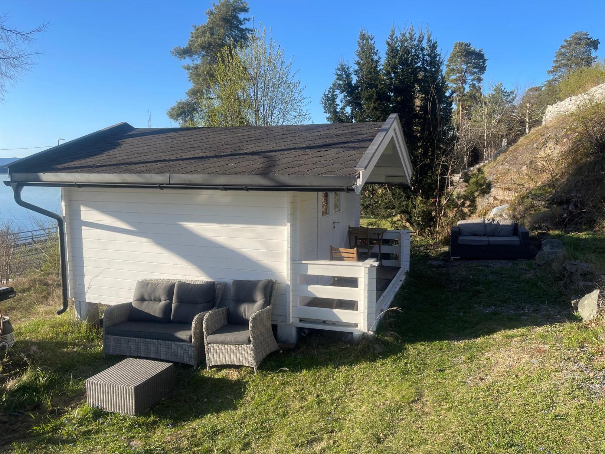Nice Apartment With1 Bedroom Separate Living Room With A Sofa Bed And A Tiny Kitchen A Bathroom Located In Nordstrand Near By The Sea For 3 Guests With A Garden And Grill 5 Extra Guests With Extra Cost In The Cabin With Sea View Just Outside The Apar Oslo Luaran gambar
